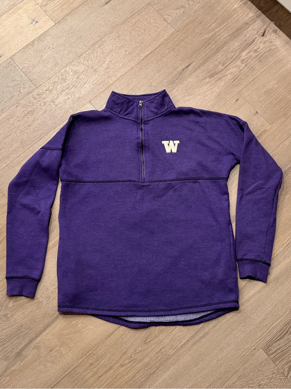 Vintage Stadium Athletics Gameday Spellout Backprint Huskies Pullover